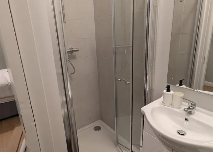 Eyre Square View Pensionat 3*