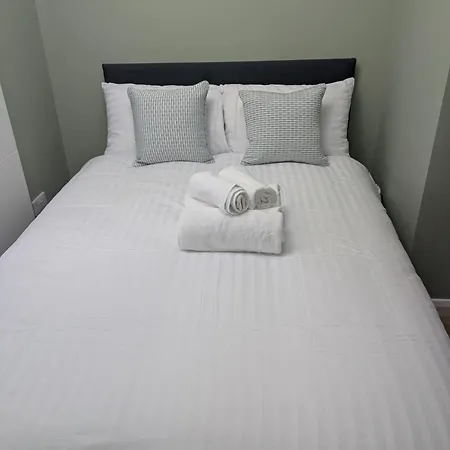 Πανσιόν Eyre Square View 3*