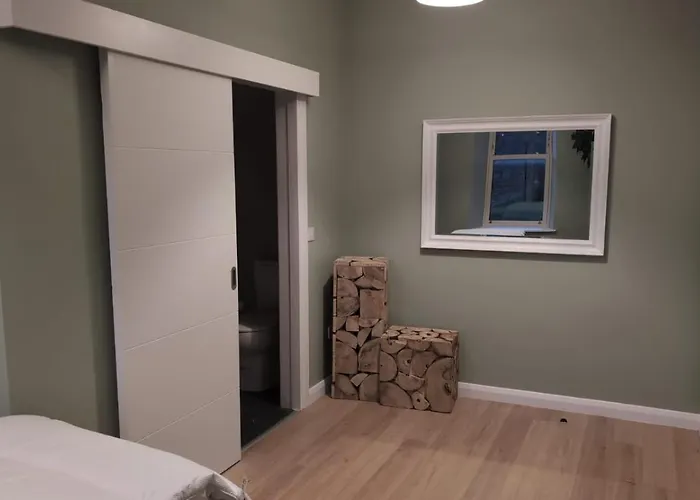 Eyre Square View 3* Galway