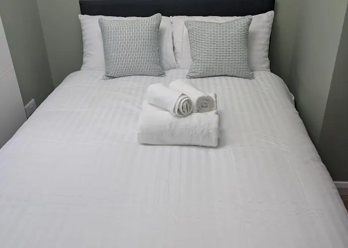 Guest house Eyre Square View 3*